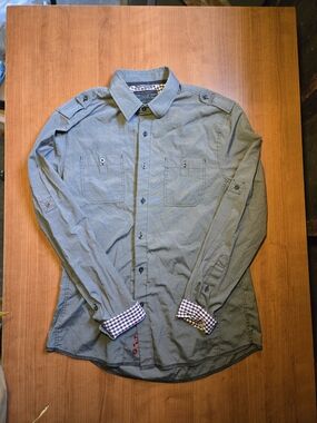Black Label Men's Gray Button-Down Shirt with Plaid Cuff Trim